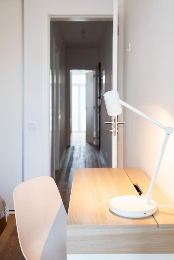Amaro Ii - Sleek 2 Bedroom In Alcantara Apartment Lisbon