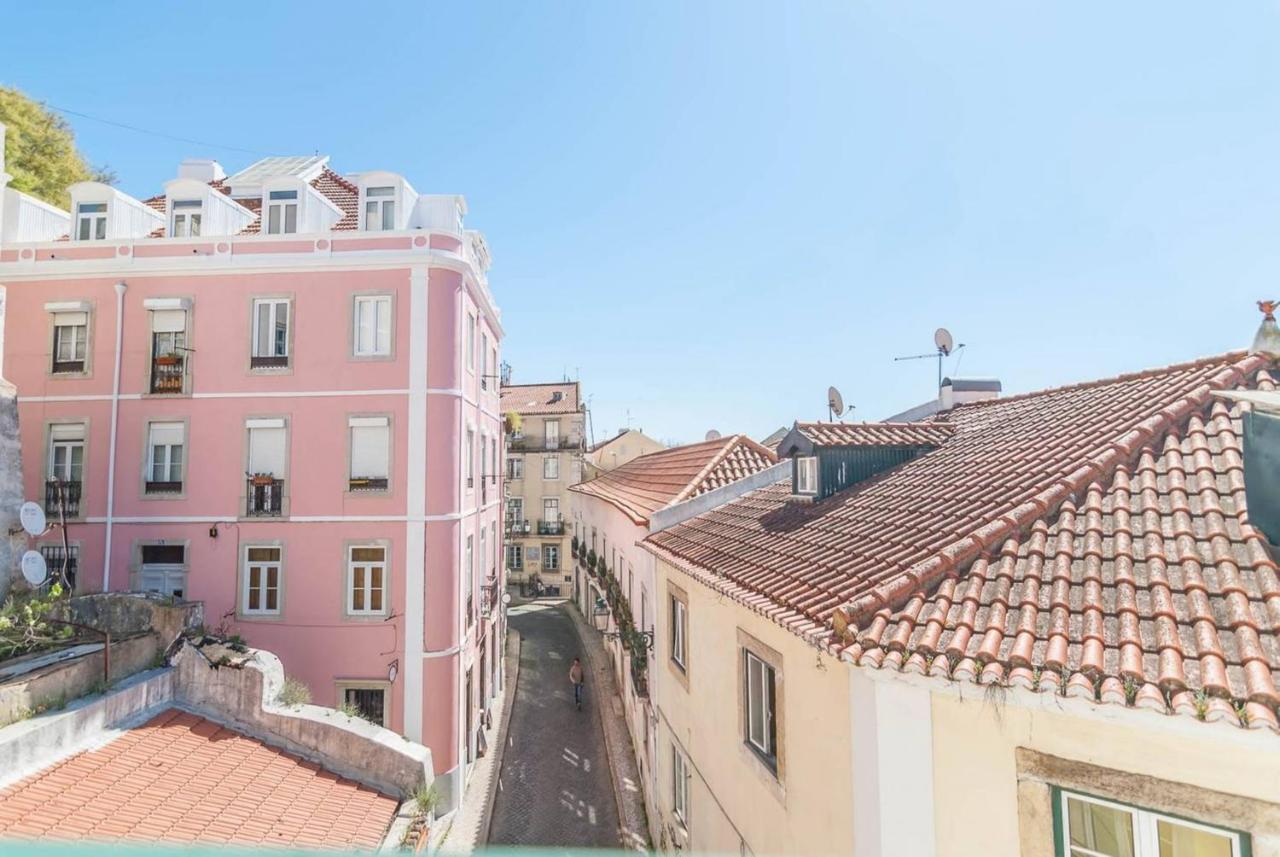 Cozy Two Bedroom In Santa Marinha