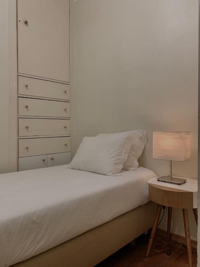 Cozy Two Bedroom In Santa Marinha *