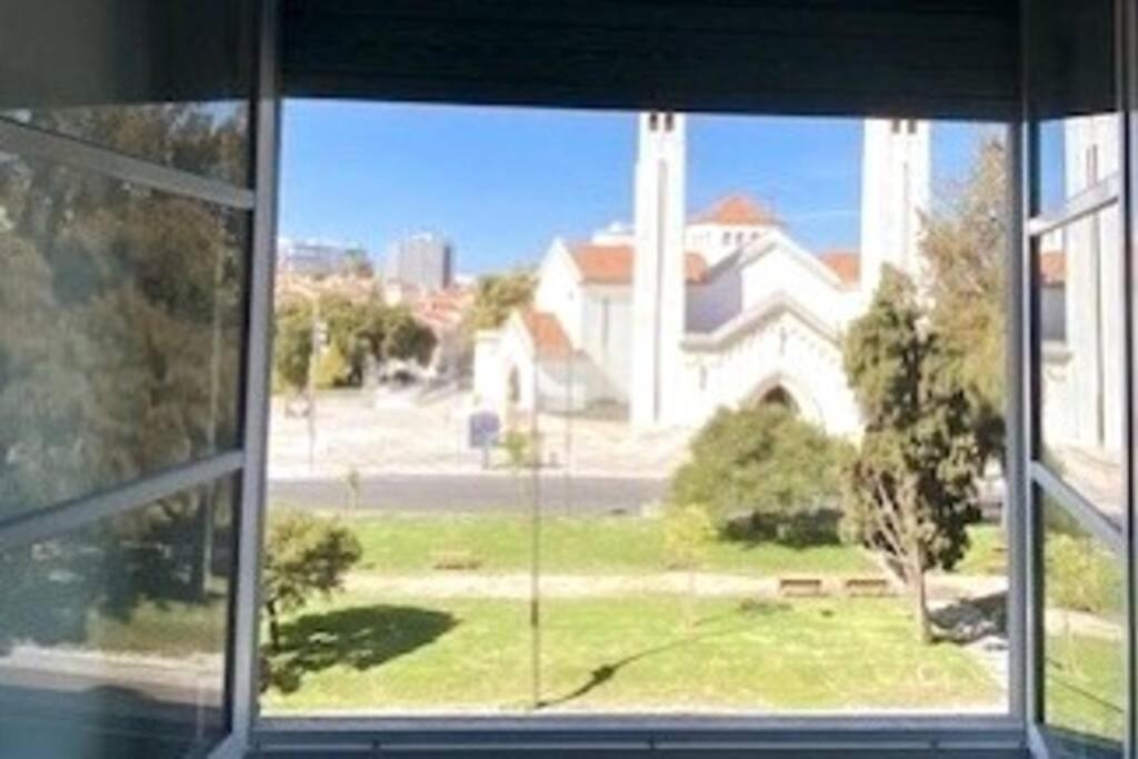 Ola ! Central Lightning Quiet View Garden 10mn Airport Lissabon