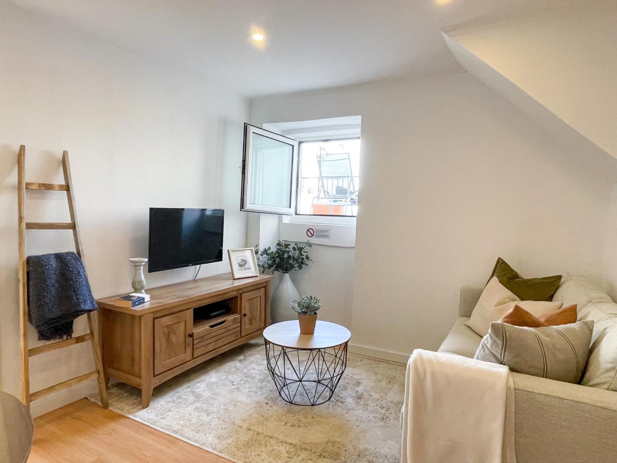 In The Heart Of Alfama! Cozy 1 Bedroom Apartment *
