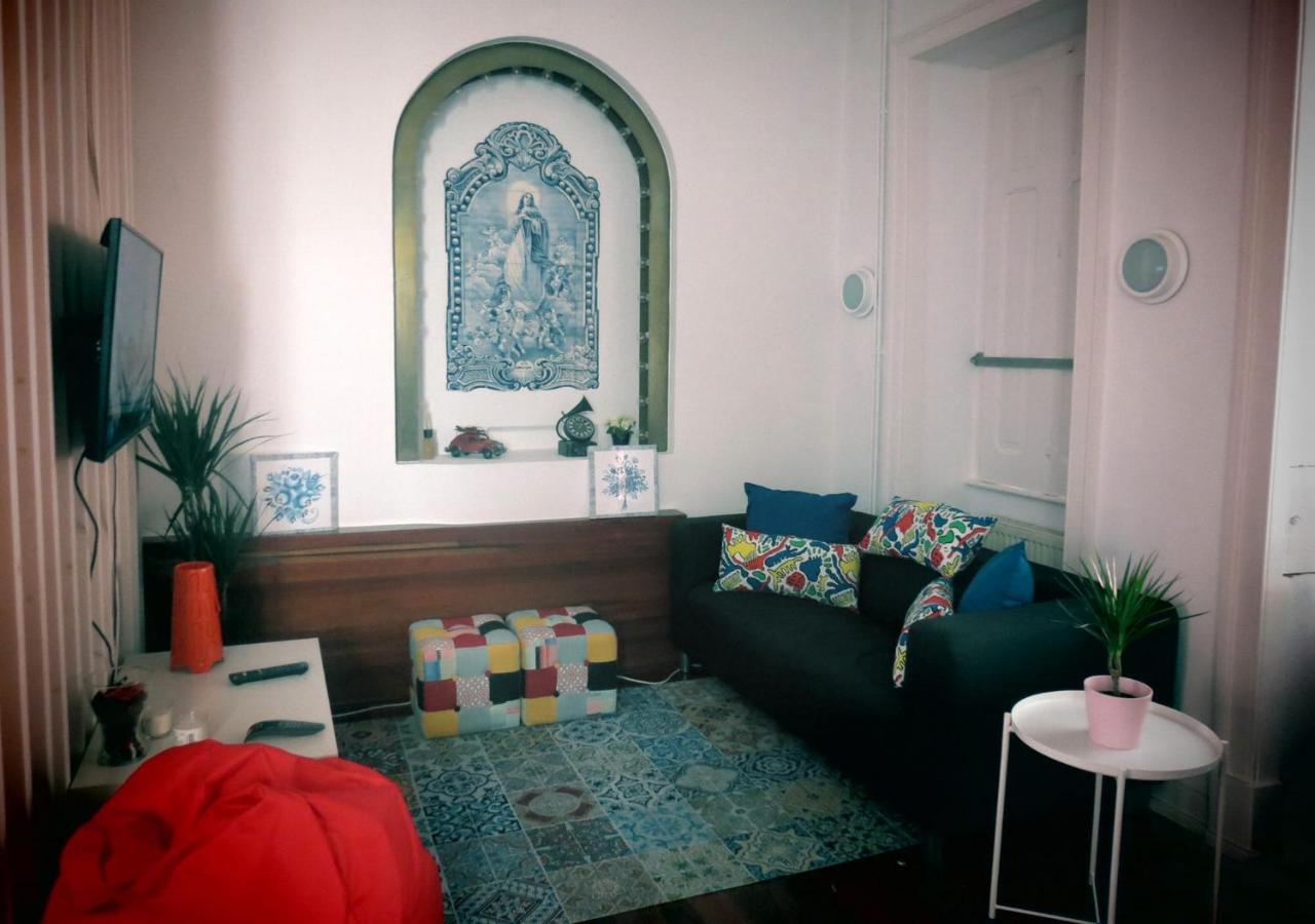 White House Albergue