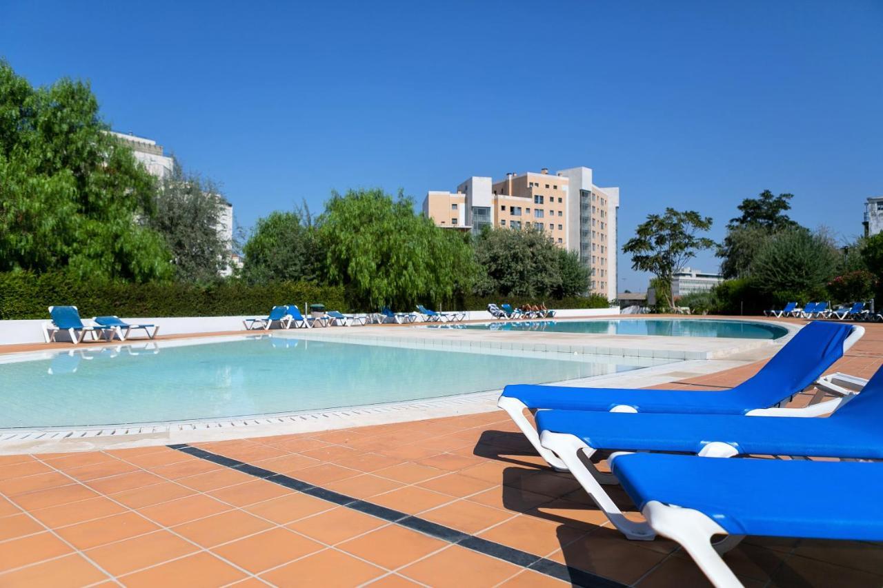 Relax Pool Apart. Parking&garden! Apartment *