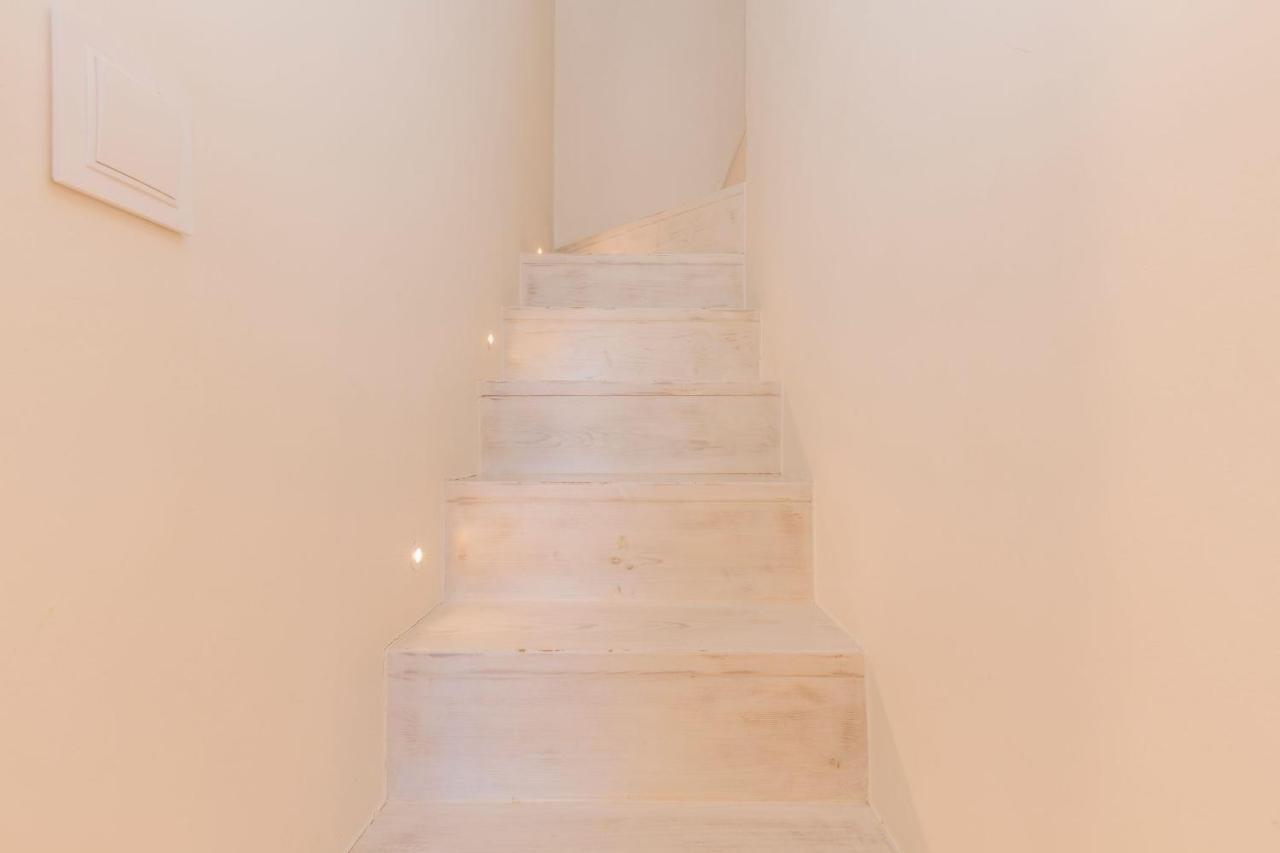 Amazing 4bdr Flat In Areeiro By Lovelystay Appartement