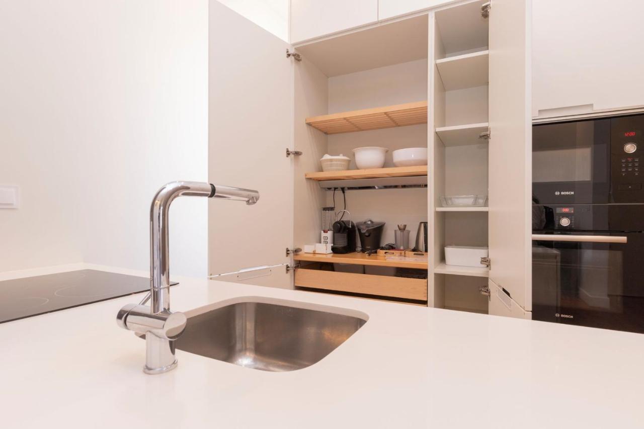 Amazing 4bdr Flat In Areeiro By Lovelystay Appartement