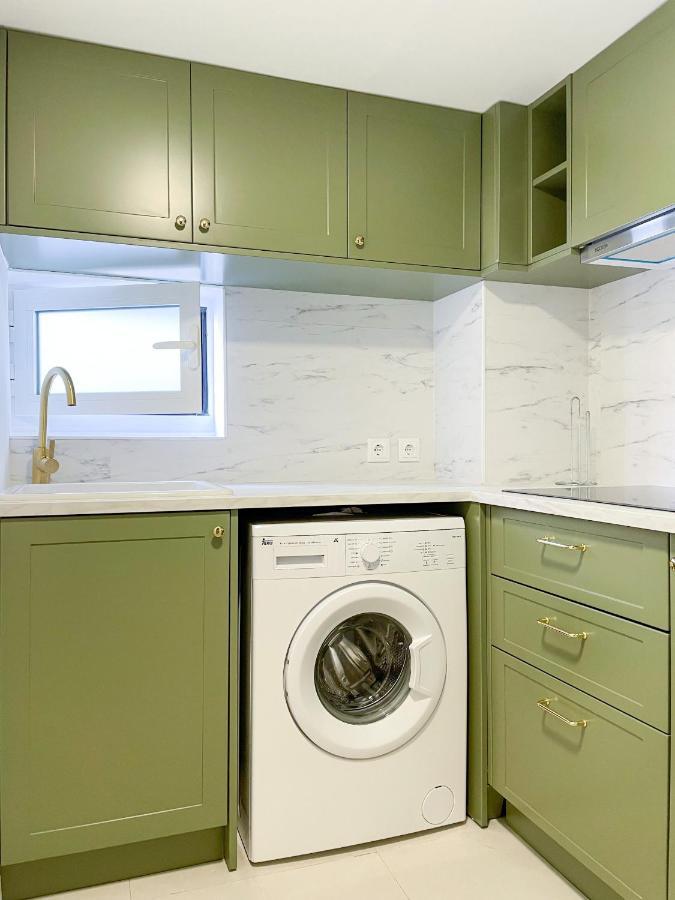 Apartment In The Heart Of Alfama! Cozy 1 Bedroom Lisbon