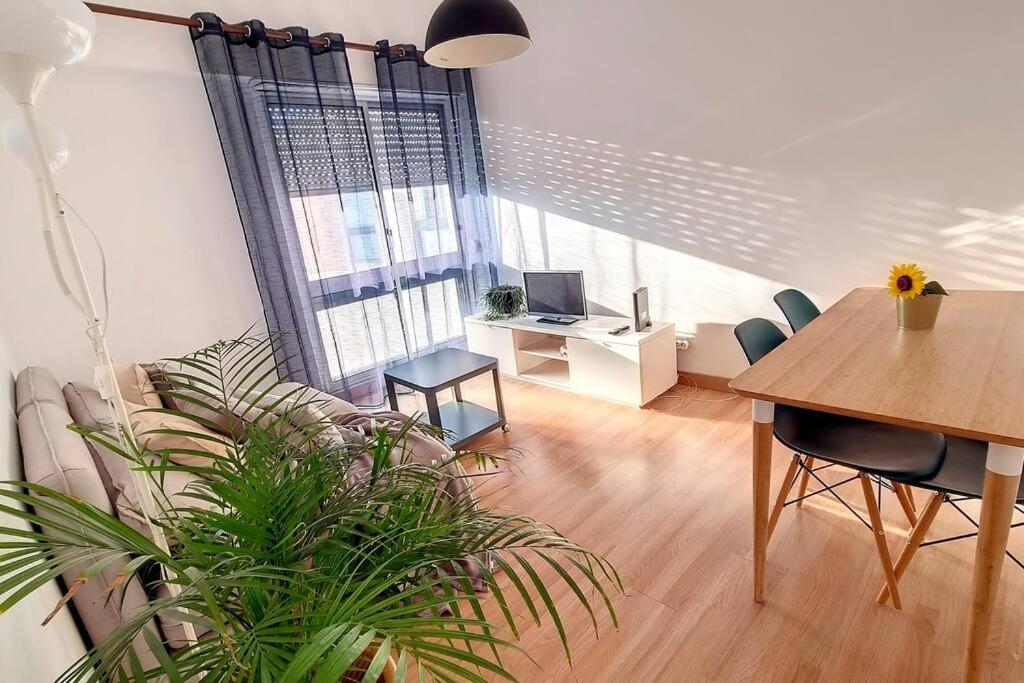 Cozy One Bedroom *