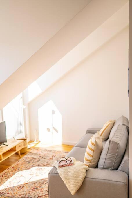 Amaro Iii - Stunning Penthouse In Alcantara Apartment *