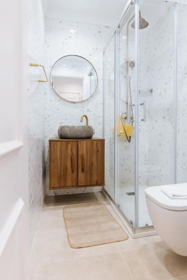 Apartamento - Almirante Reis