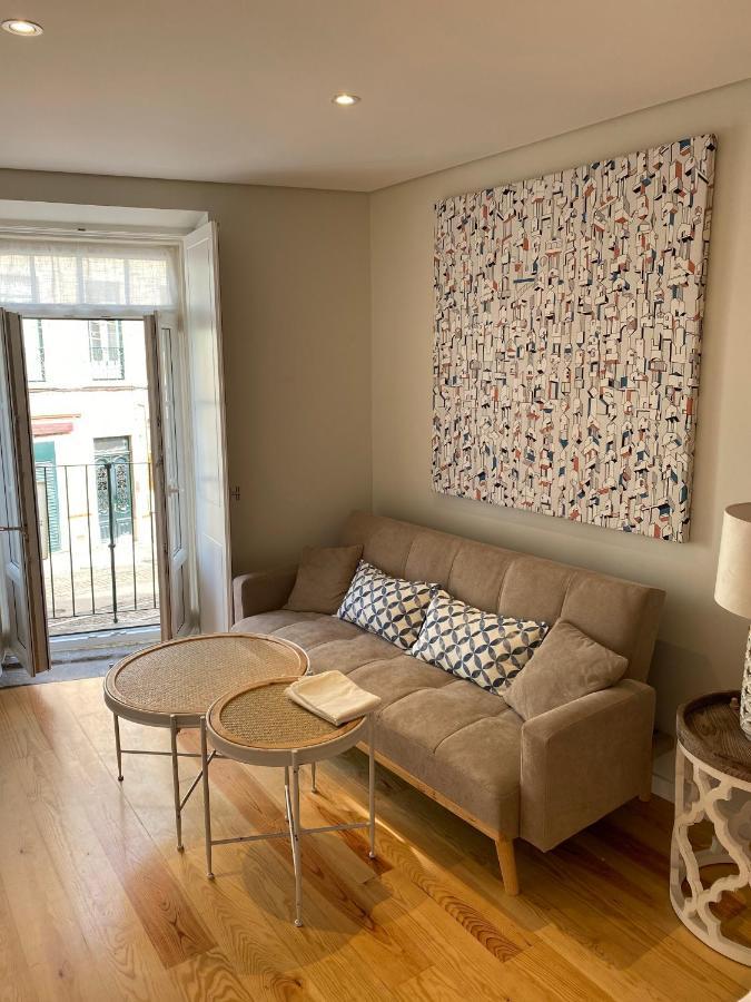 Discover Lisbons History - Stylish In Alfama Lissabon