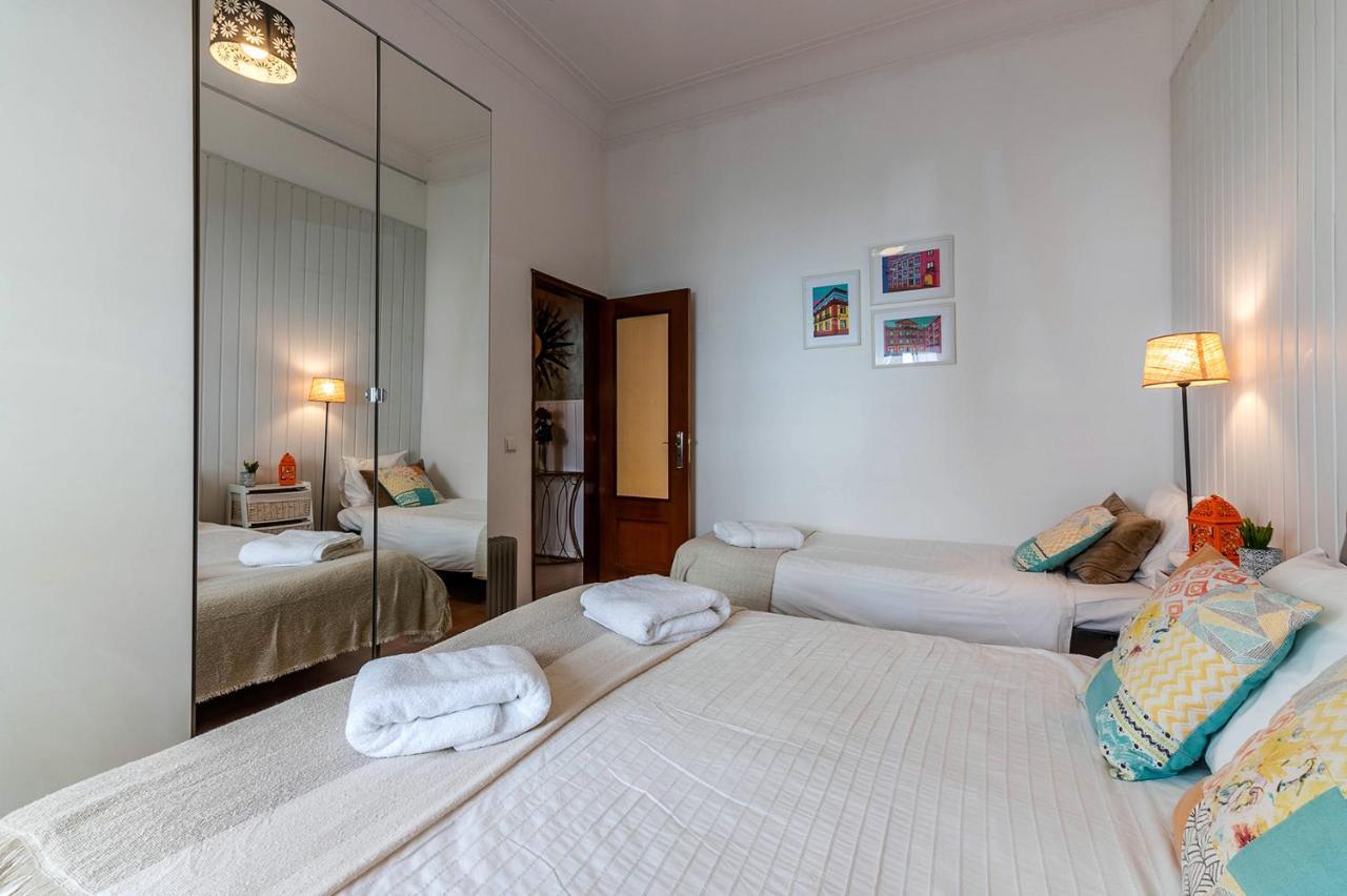 Appartement Alm- Spacious. Sunny. Patio. Quiet Area. Fast Wifi Lissabon