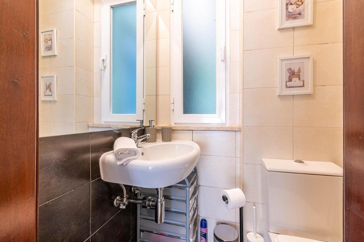 Appartement Alm- Spacious. Sunny. Patio. Quiet Area. Fast Wifi Lissabon