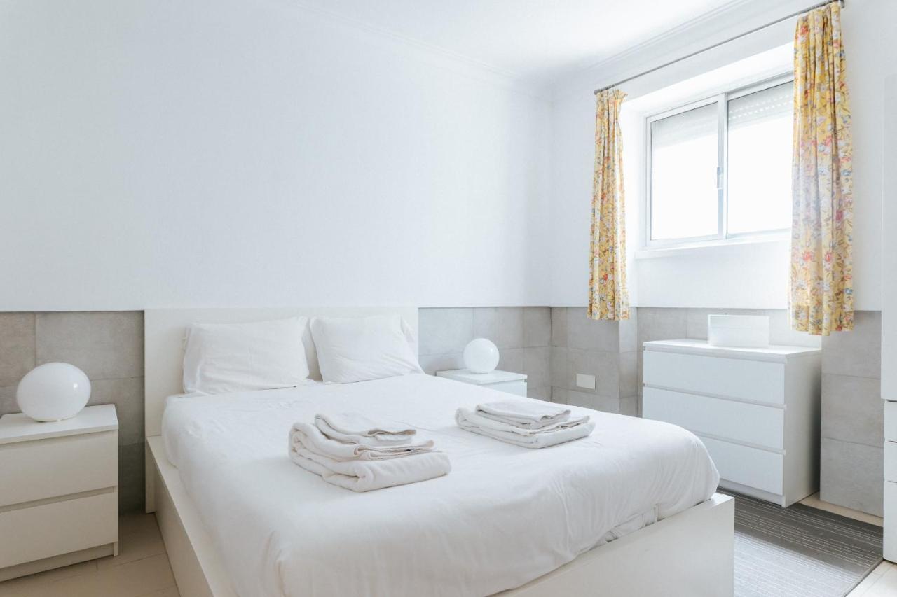 Terrace Flat Near River Apartment *
