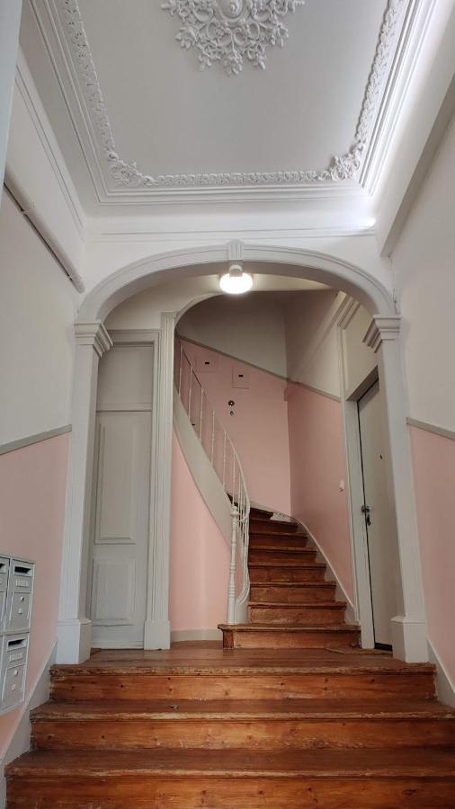 Apartment Alfama Graca District Typical & Bright , 3 Bedroom With Ac 1st Floor Lisbon