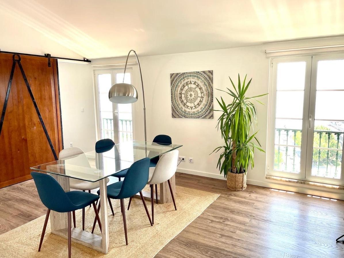 Chiado River View Deluxe Apartment *