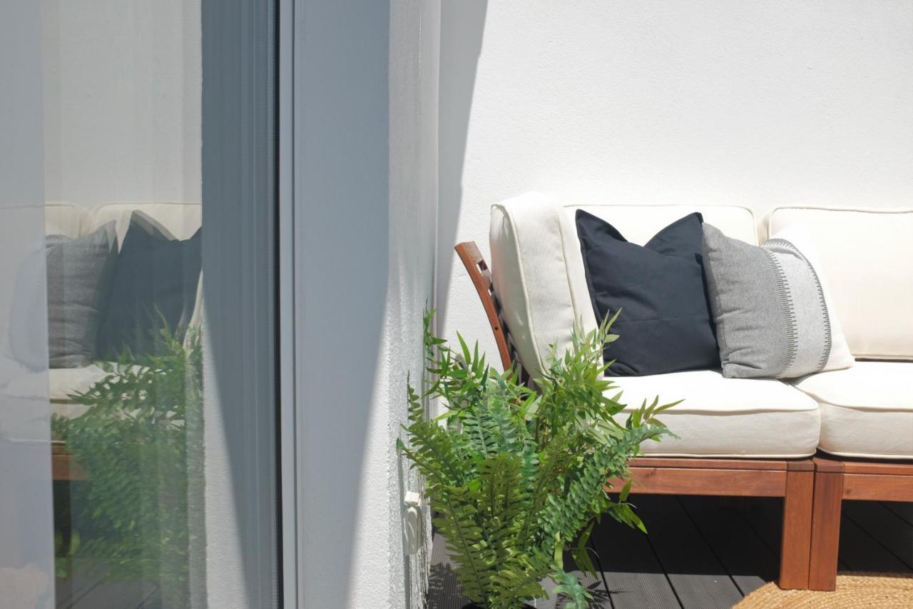 Apartamento Downtown Terrace - 2 Bedroom In Graca With Private & Sunny Terrace! *