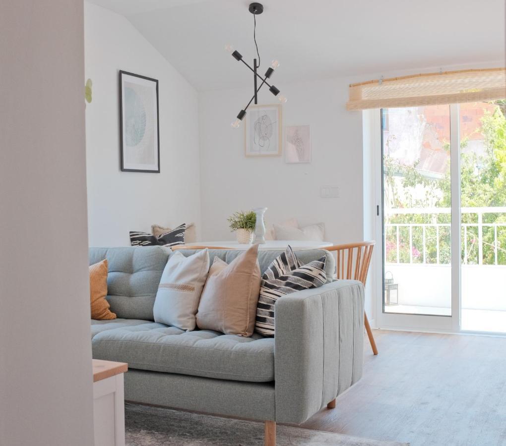 Downtown Terrace - 2 Bedroom In Graca With Private & Sunny Terrace! * Lisboa