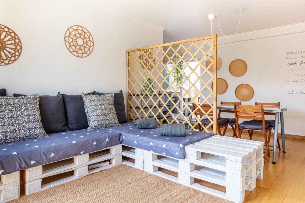 Appartement One Bedroom With Stunning River Views And Private Rooftop!