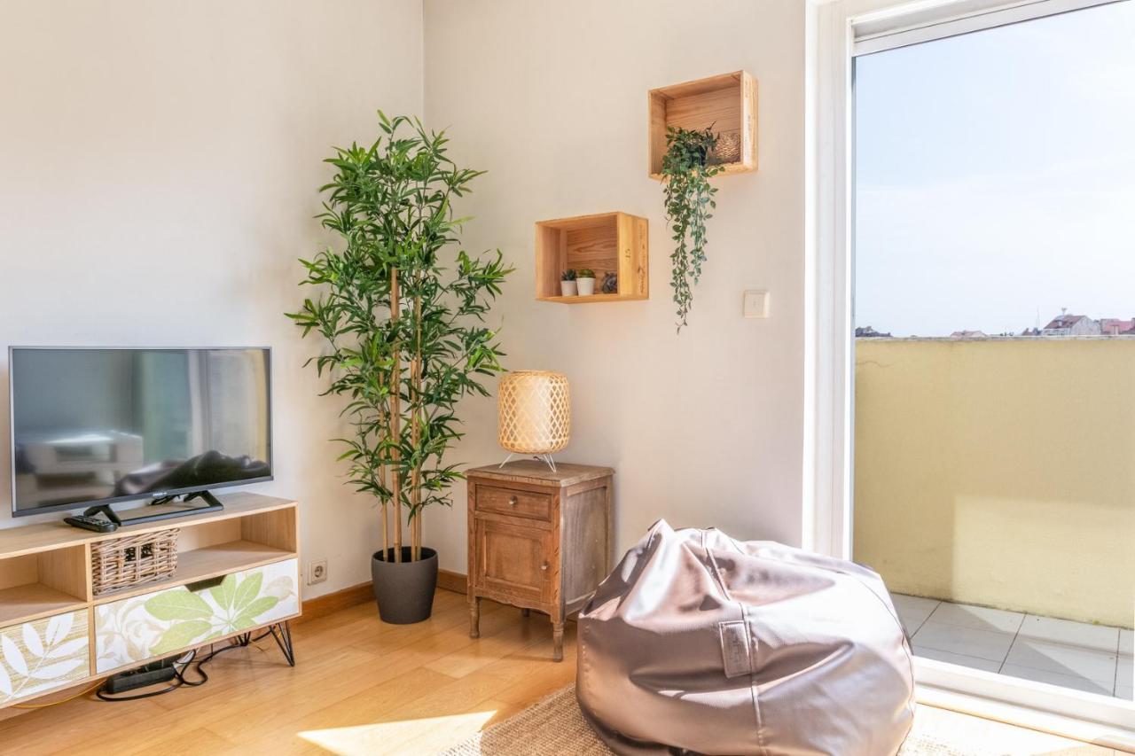 Appartement One Bedroom With Stunning River Views And Private Rooftop!