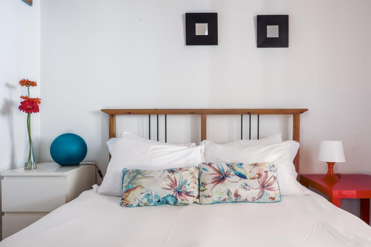 Apartment Center In Lively Bairro Alto! Lissabon