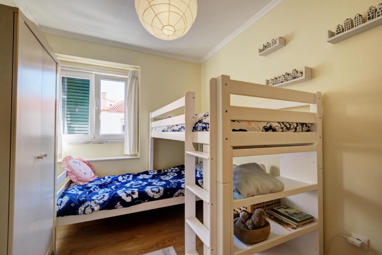 Vakantiehuis Comfortable Town House In Quiet Area By Lovelystay *