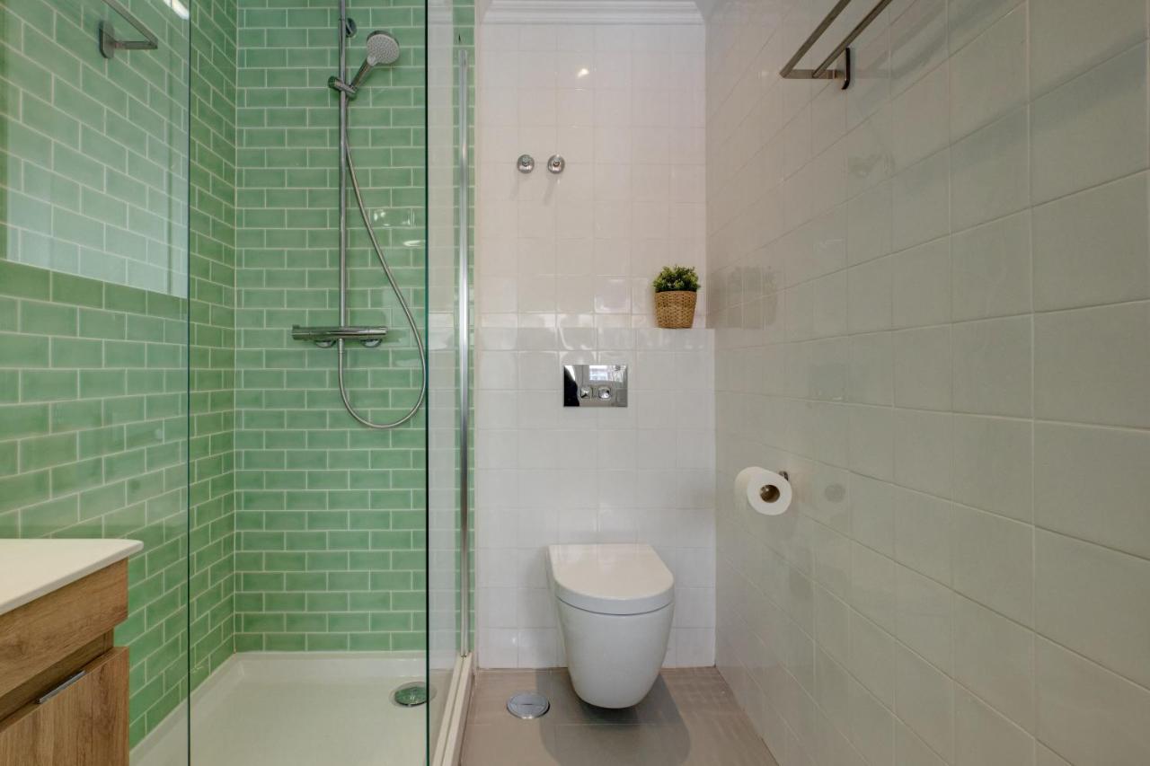 Vakantiehuis Comfortable Town House In Quiet Area By Lovelystay Lissabon
