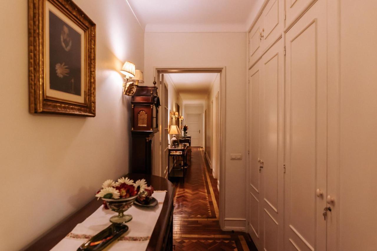 Gasthuis Double Bed Av Da Republic Lissabon