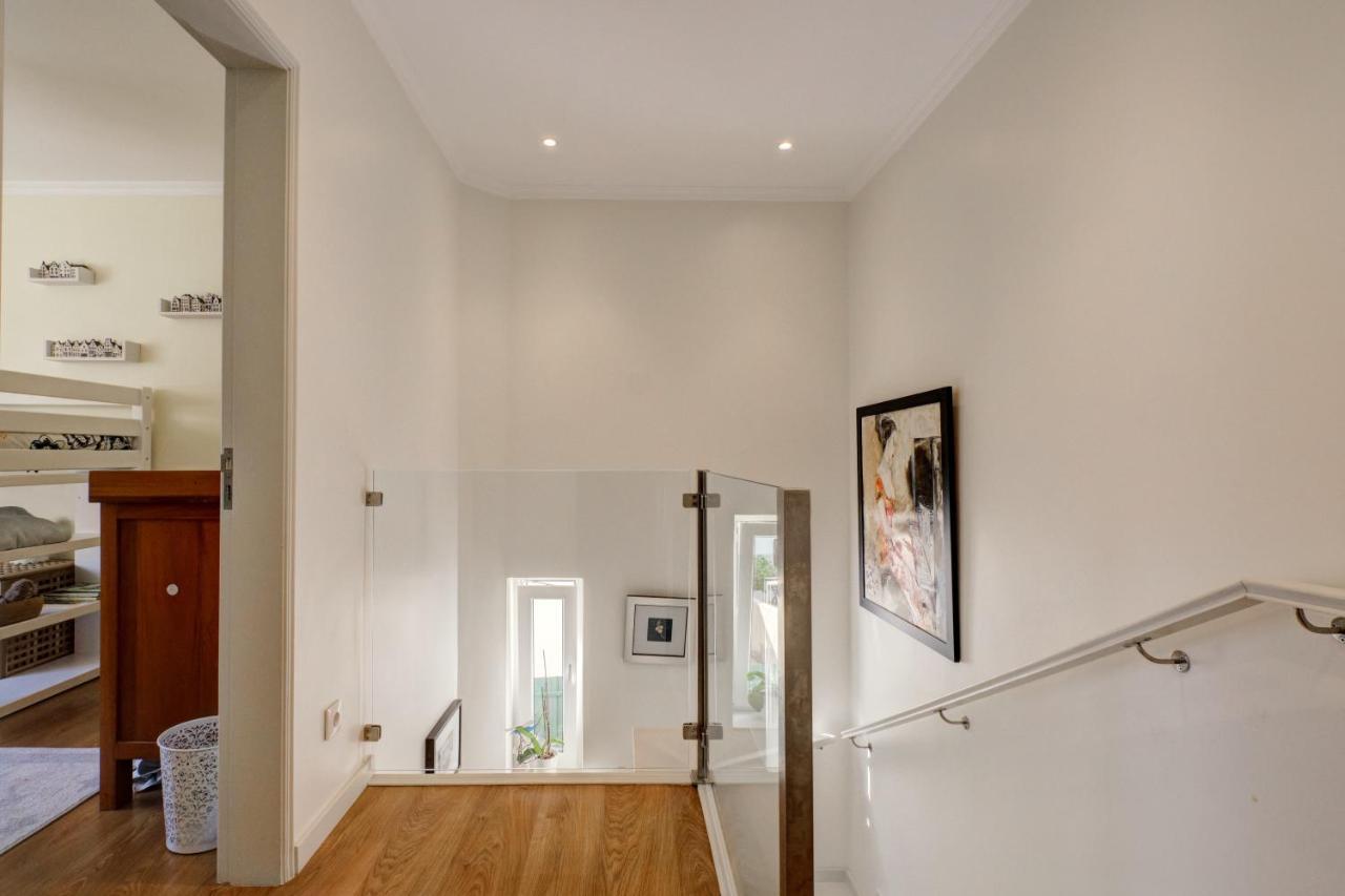 Vakantiehuis Comfortable Town House In Quiet Area By Lovelystay Lissabon