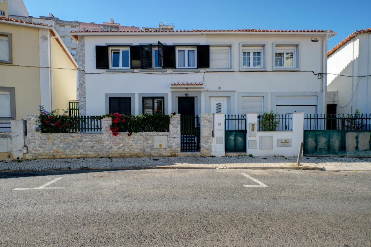 Vakantiehuis Comfortable Town House In Quiet Area By Lovelystay *
