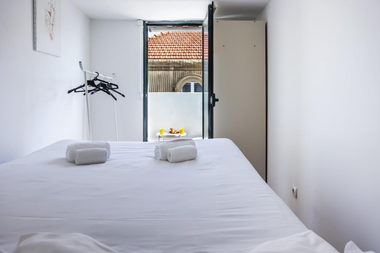 Cozy 3 Bedroom In Lively Bairro Alto *