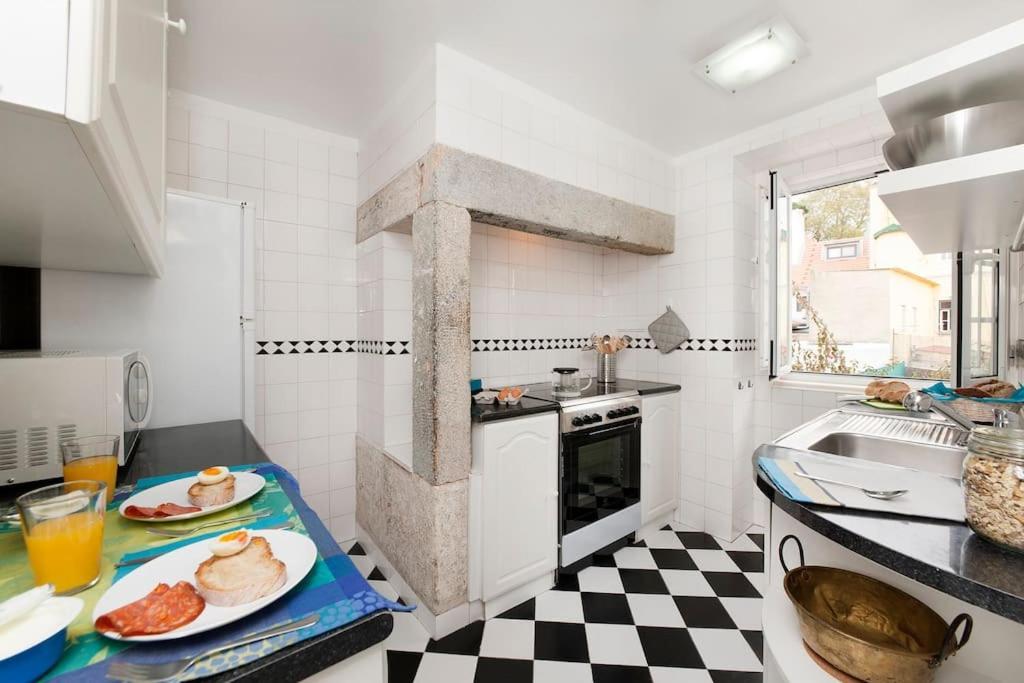 Charming 2 Bedroom Avenida Da Liberdade * Lissabon