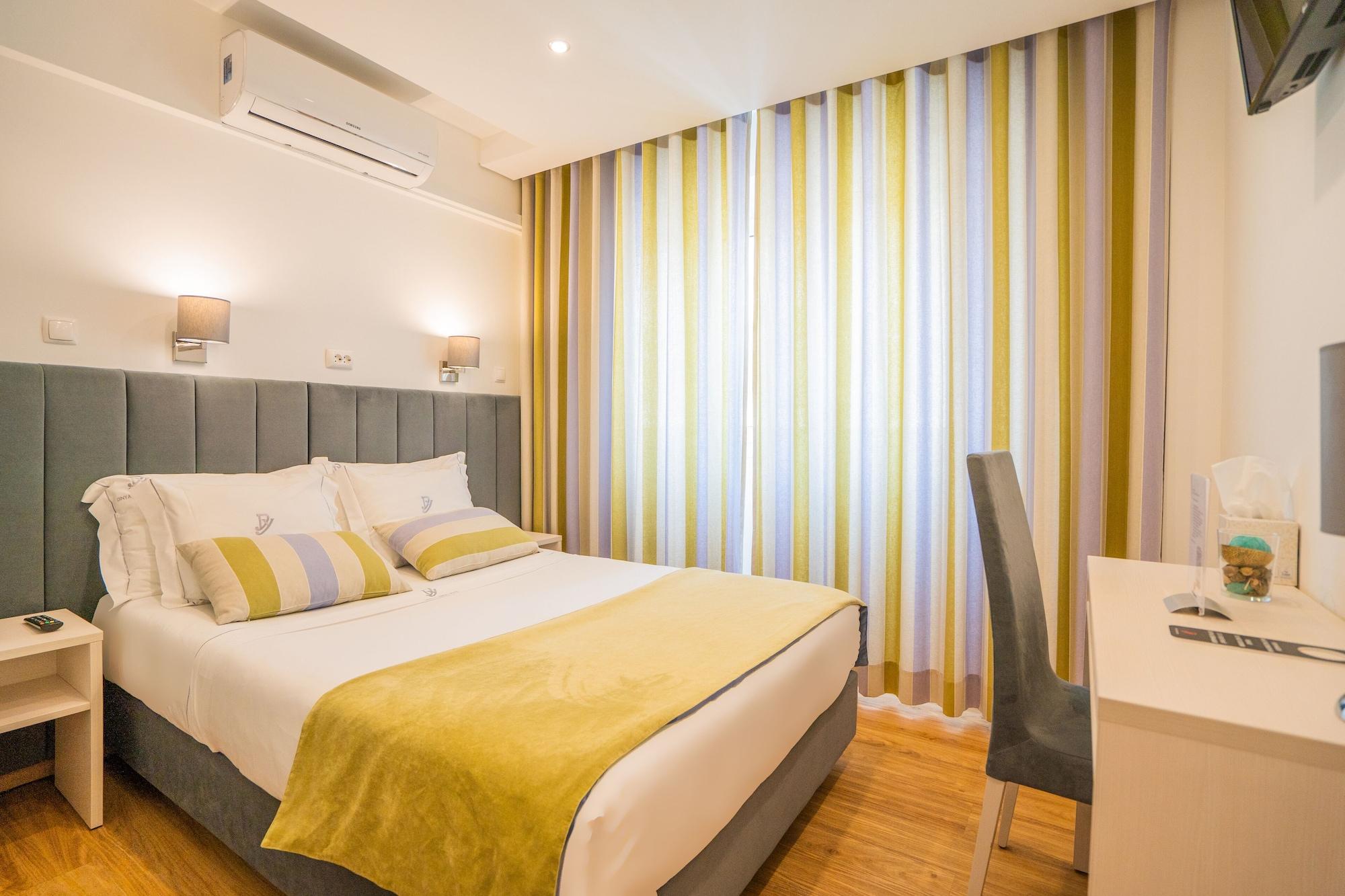 Dinya Hotel 3*