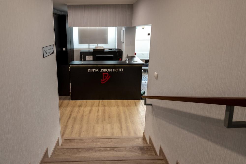 Dinya Hotel
