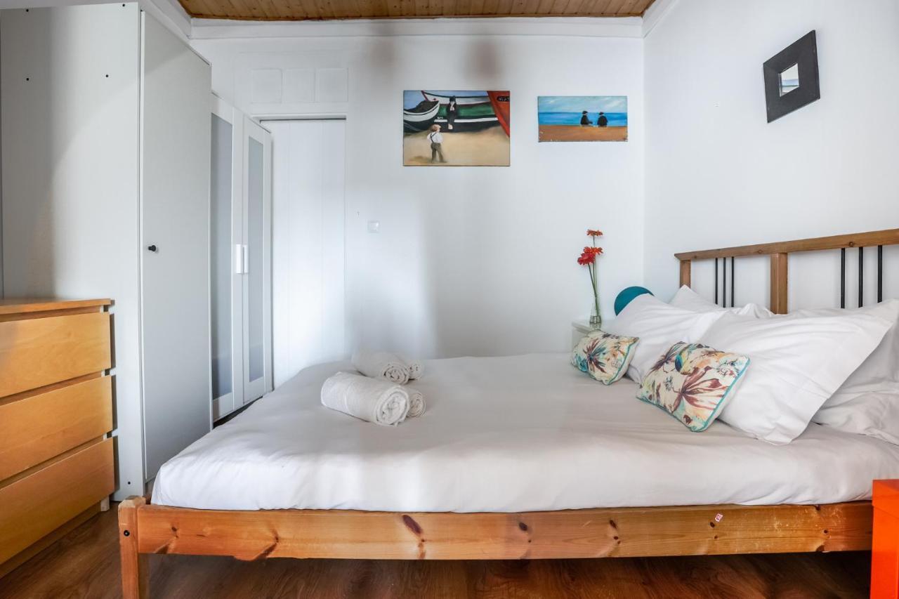 Apartment Center In Lively Bairro Alto! Lissabon