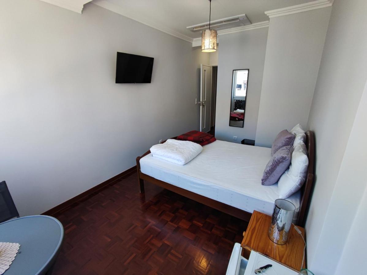 With Ac In Penha De Franca, Maison d'hôtes Lisboa