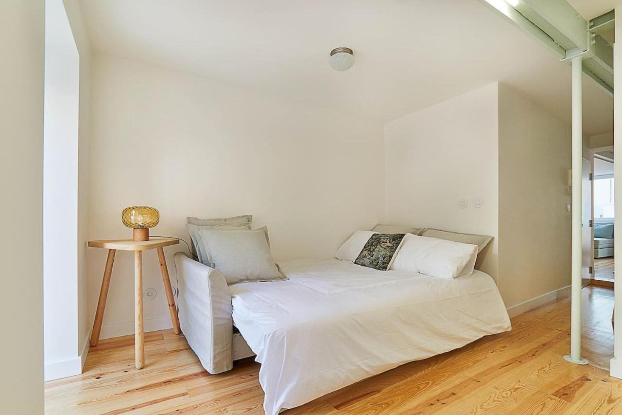 Modern Flat With Double Patio Right Next To Estrela Gardens Appartement