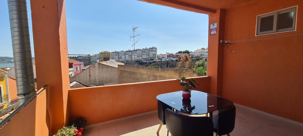 Relax In For 4 People With Terrace And Parking Appartement *