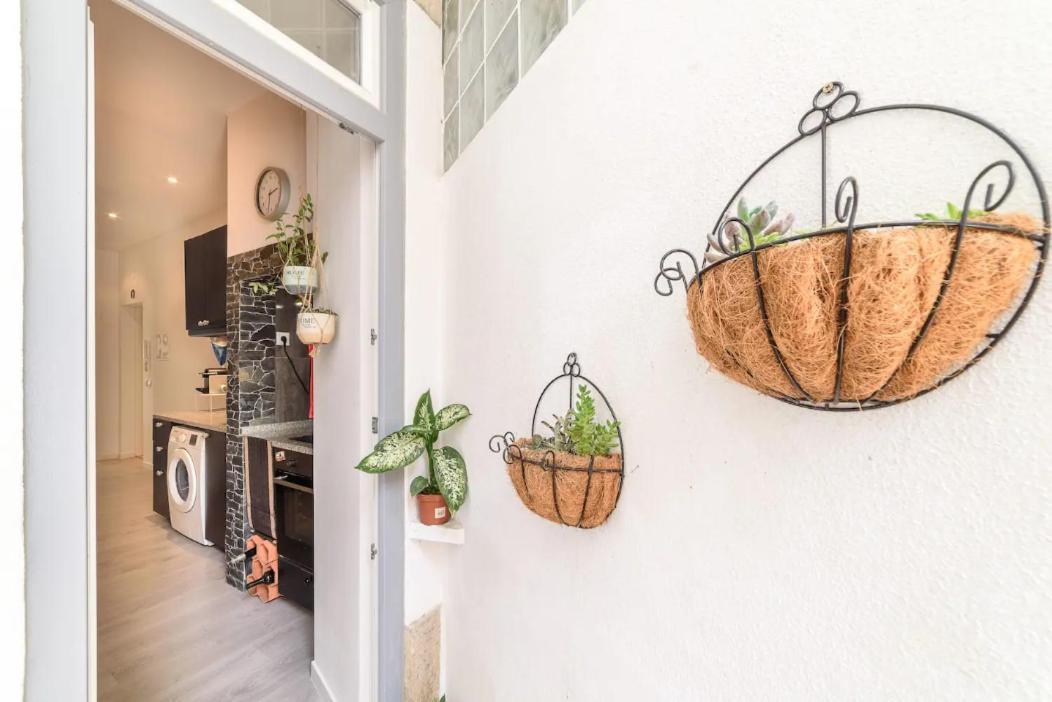 Appartement Modern Rustic In Graca By Lovelystay