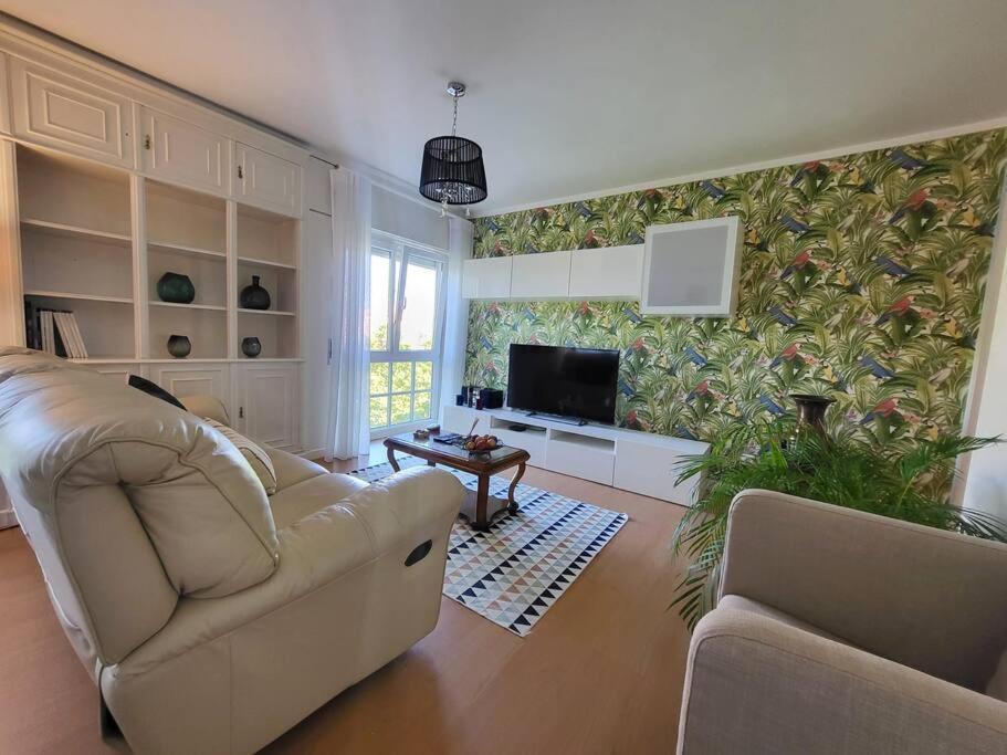 Apartment Family-friendly Flat 2br 2ba Metro Telheiras Lissabon