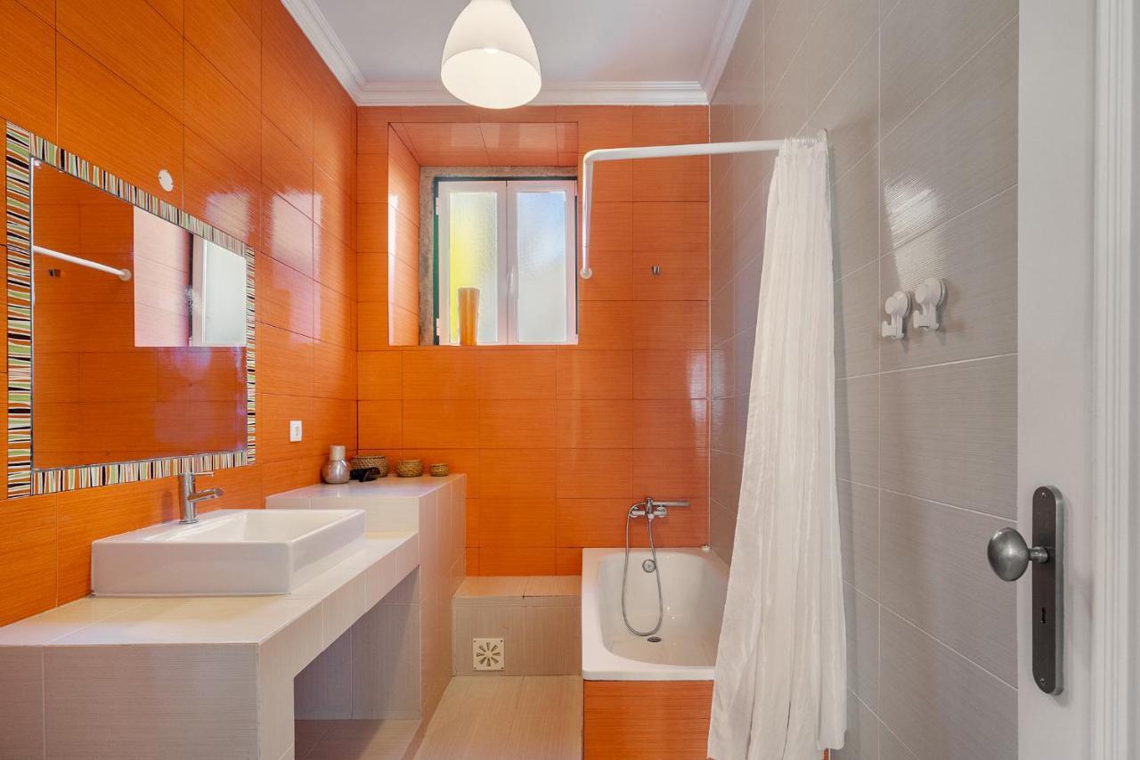 Apartamento Whome Urban Comfort: 1-br Near Airport & Train Station