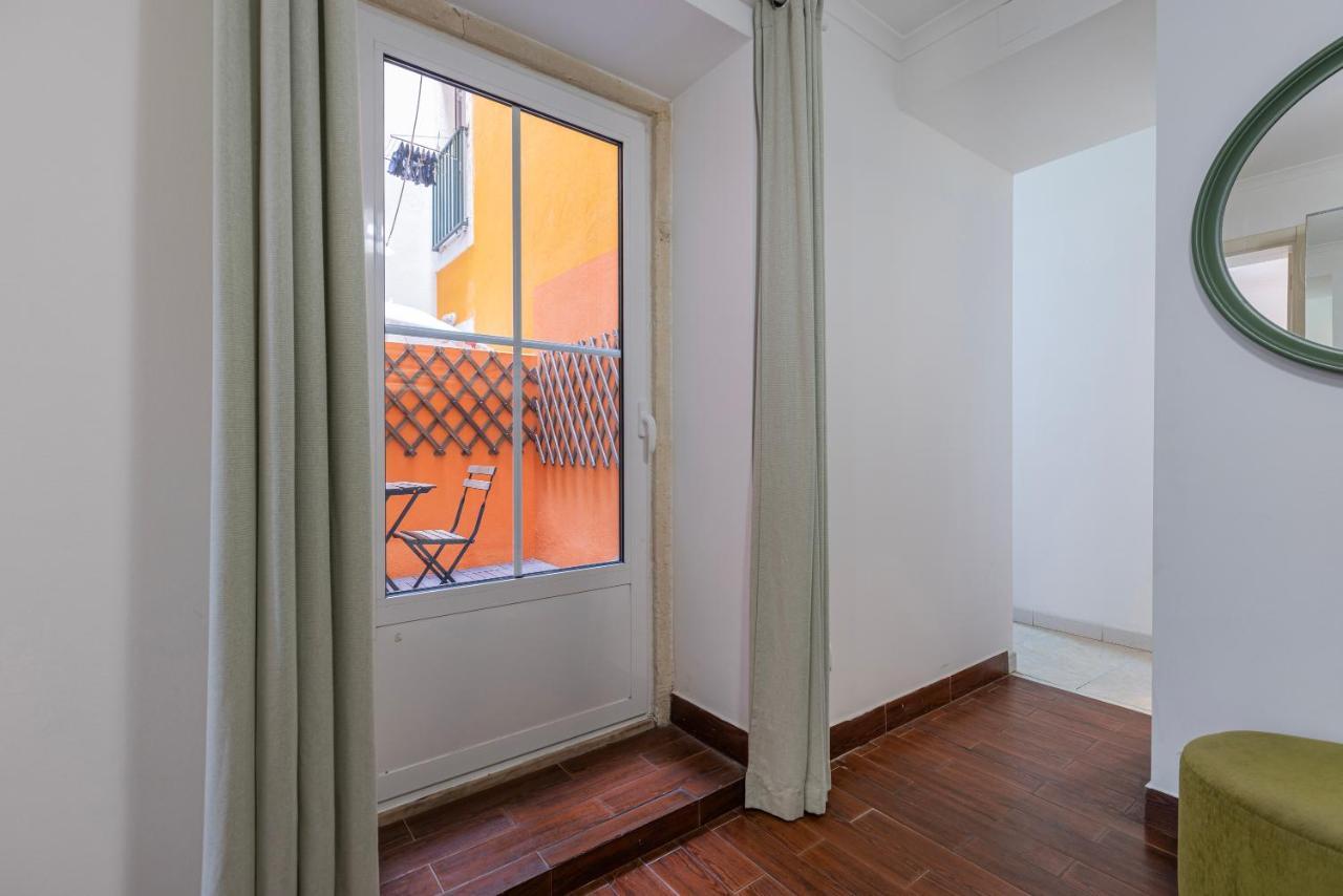 Lovely Patio Getaway In Appartement *