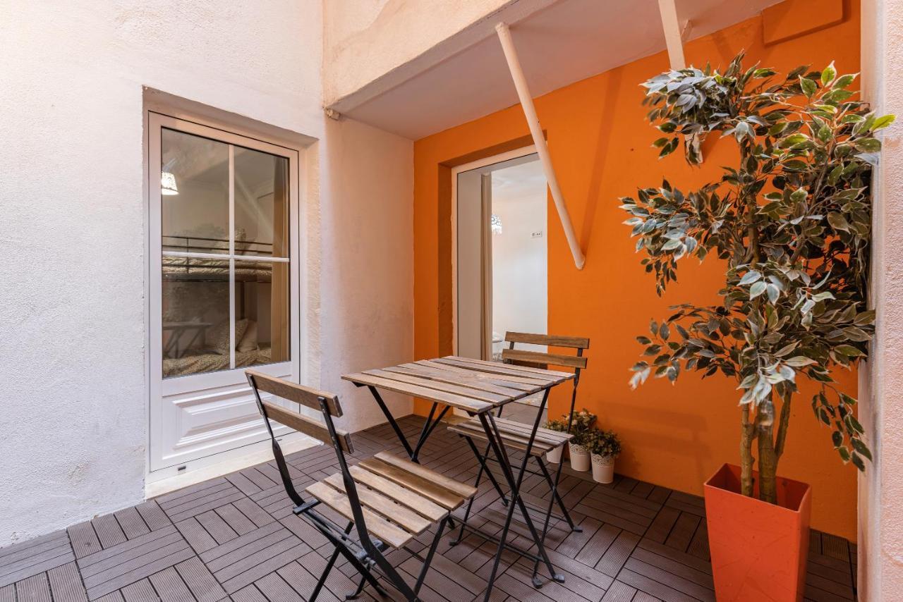 Lovely Patio Getaway In Appartement