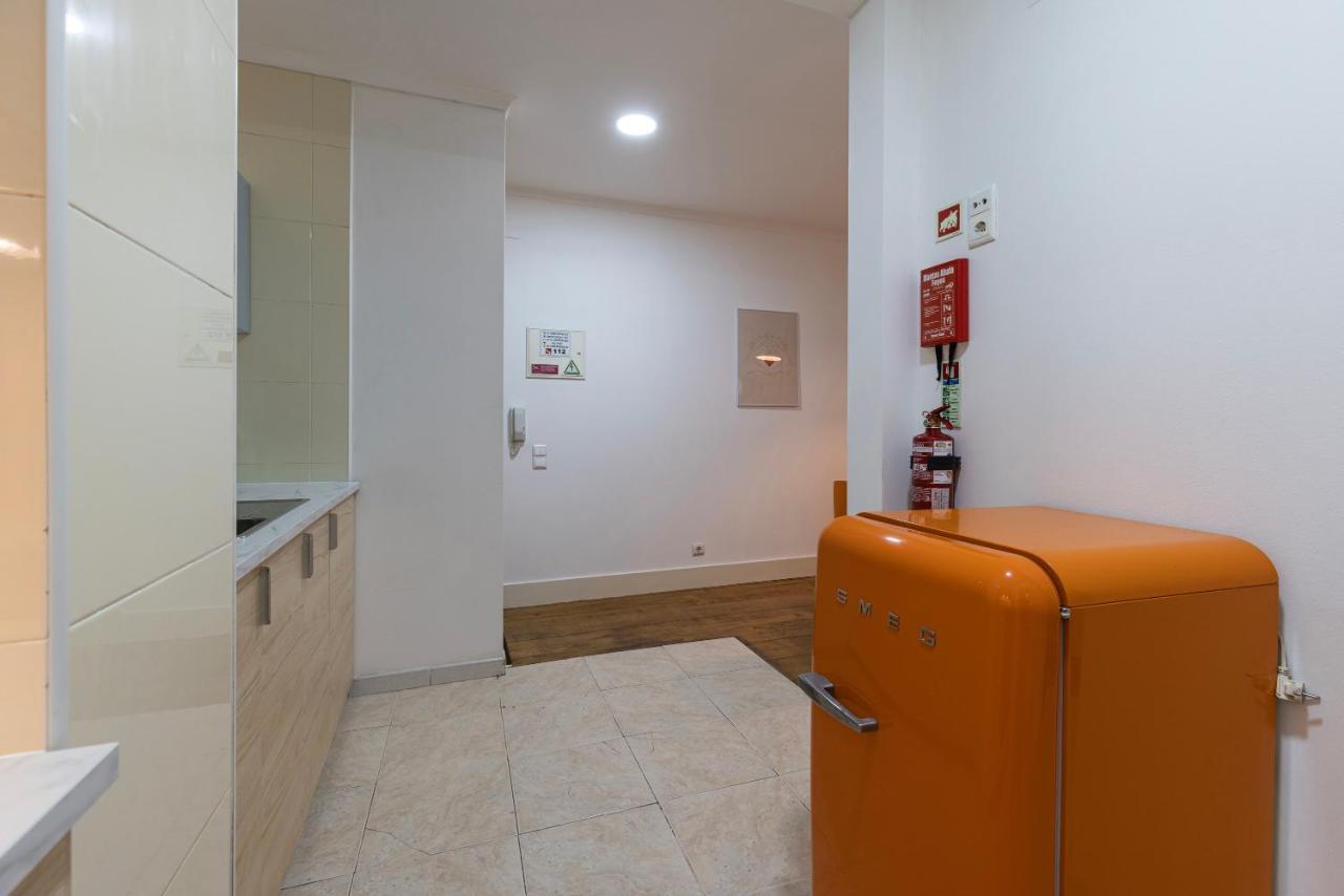 Lovely Patio Getaway In * Lissabon