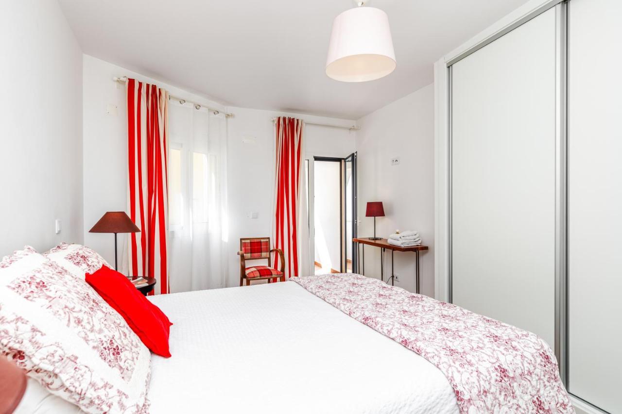 Apartment 110m2 Flat, Large Terrace With A View And A Garden *