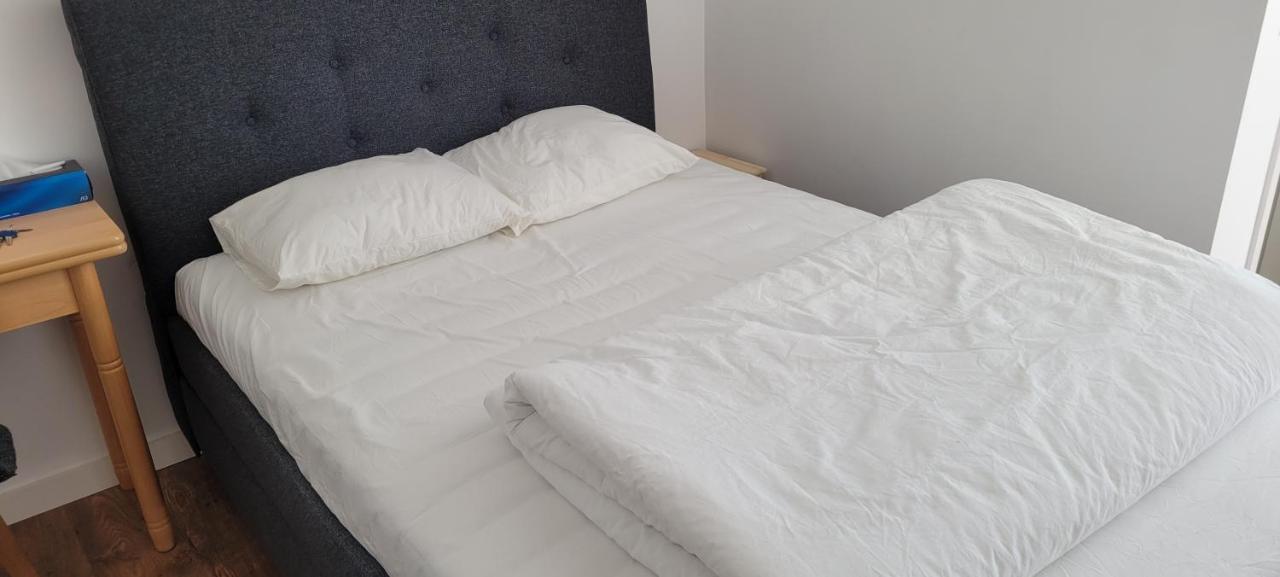 Comfy Near Metro * Lissabon