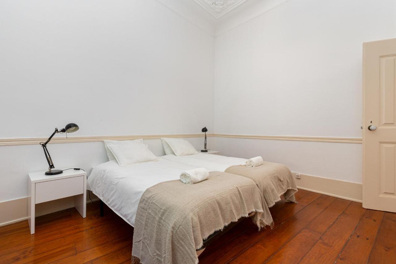 4br - Location Apartment *