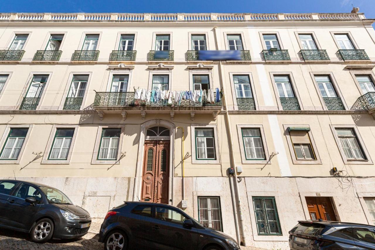 4br - Location Apartment