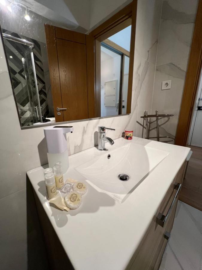 Apartment Vip Vasco Da Gama -ap Completo Com Terraco 60m2 Lissabon