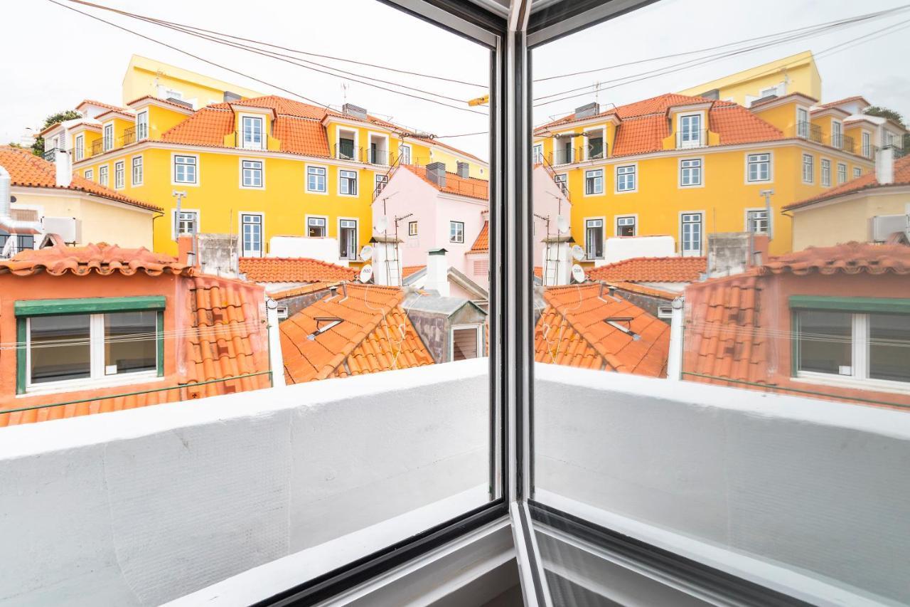 Appartement Historical Alfama, Building Top, 5mn To Train And Subway Lisboa