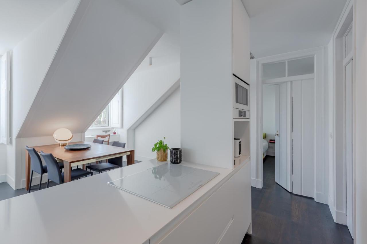 Principe Real Charming Garden View Flat At The Heart Of * Lissabon